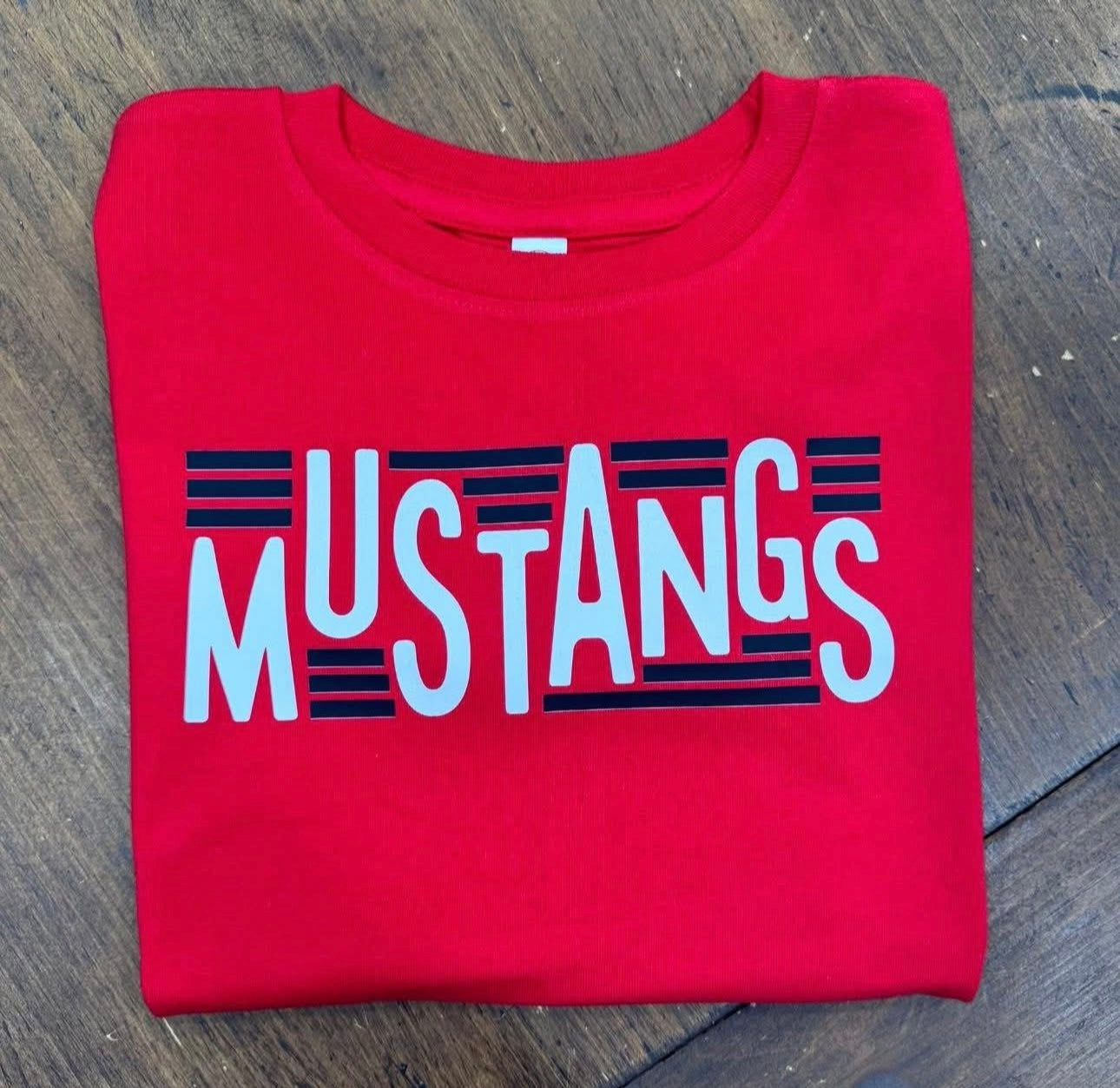 Red Mustangs Stripes